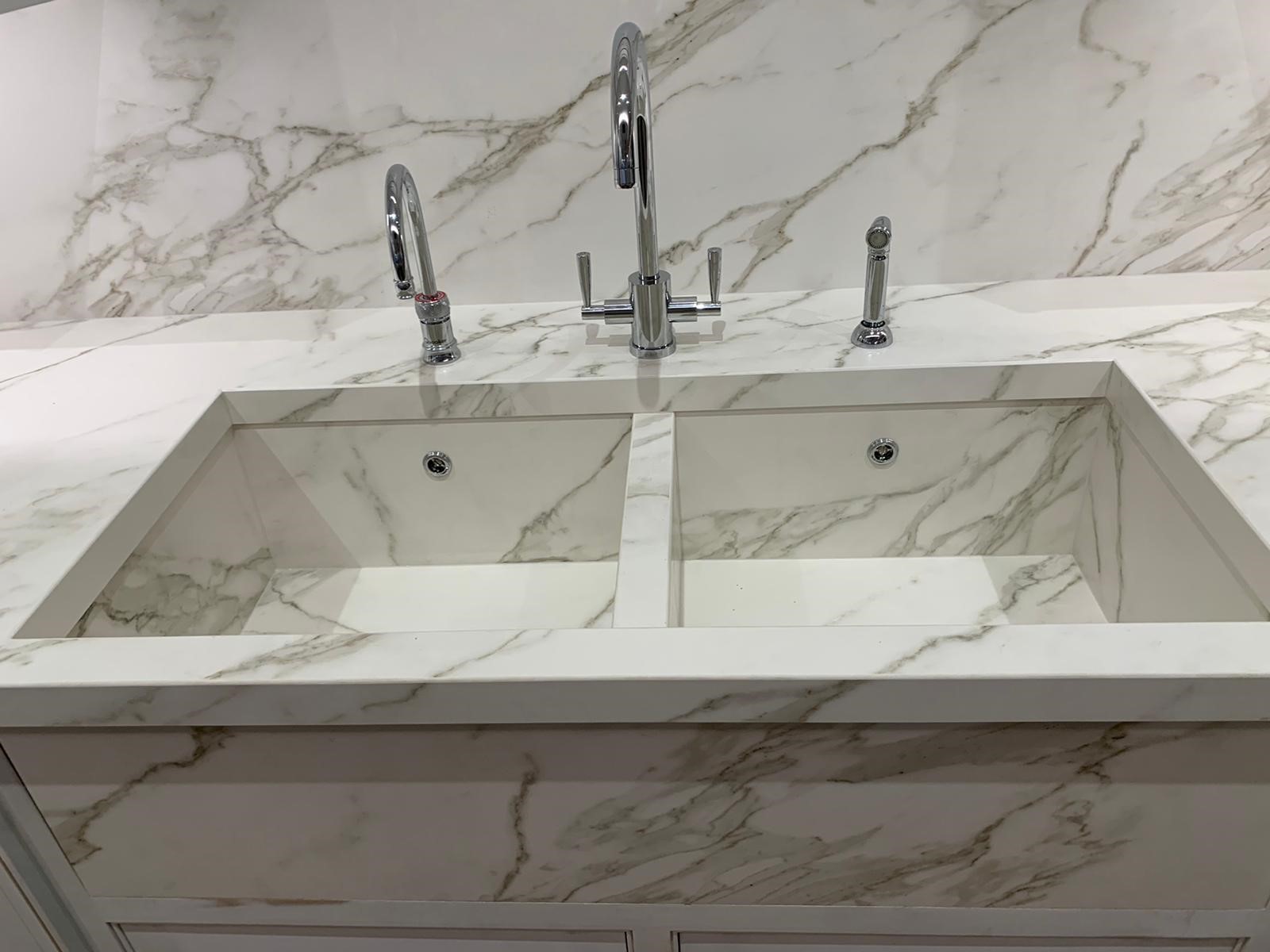 Neolith-Calacatta-Silk-3.jpg