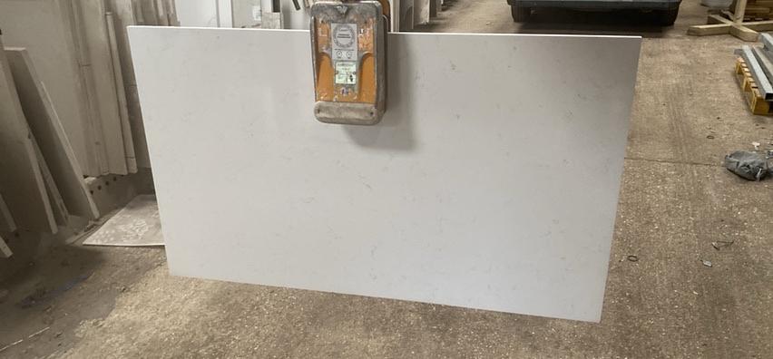 light carrara 20mm